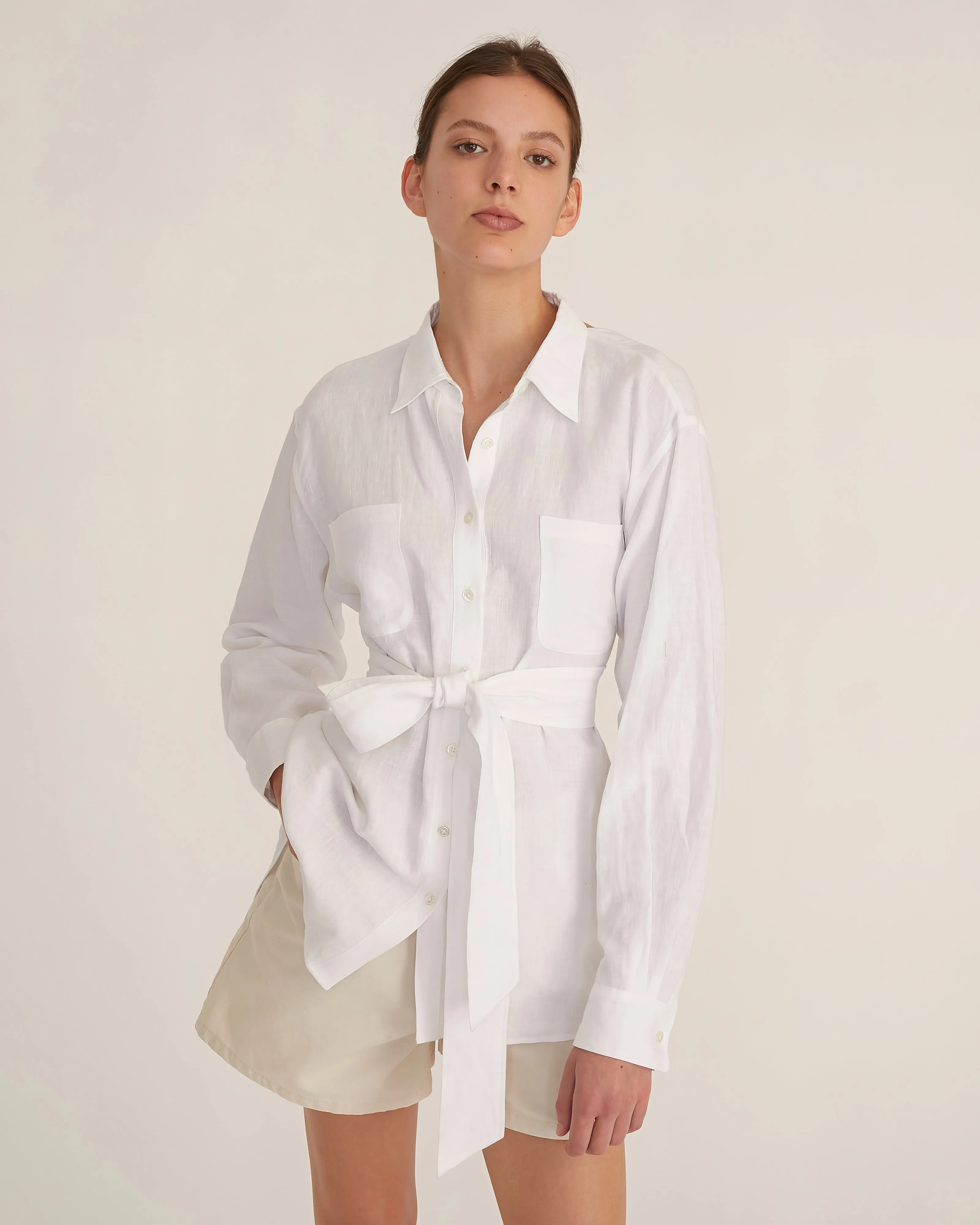 Brett Linen U-Back Button Down in Linen White