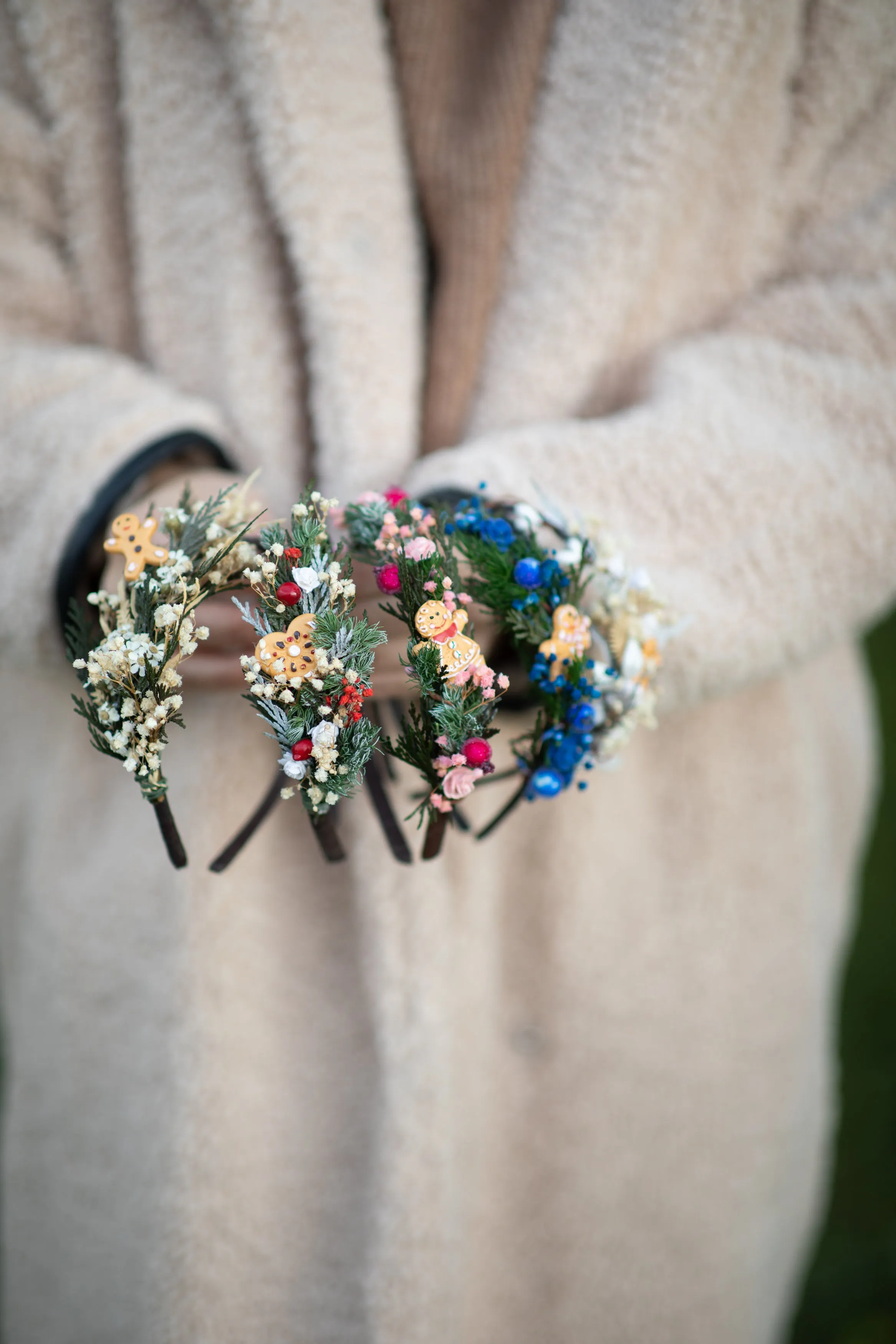 Christmas headbands with gingerbread