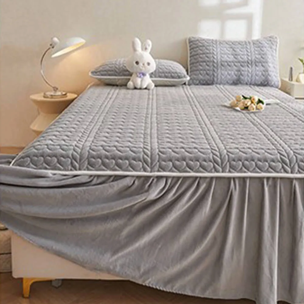 Creamy Milk Velvet Quilted Bed Skirt Set